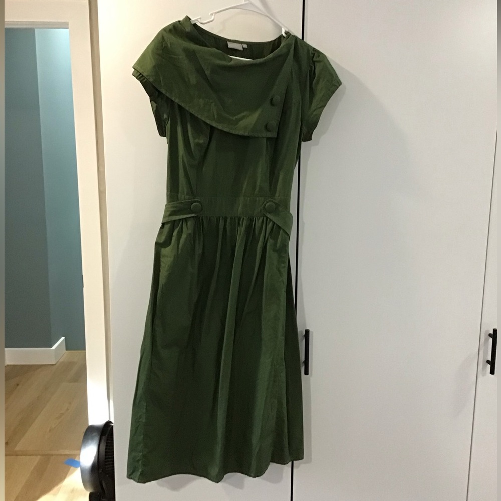 Eshakti.  Dress.  Green
